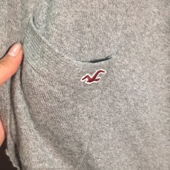 Hollister women’s long sleeveless grey and red cardigan - Picture 3 of 10